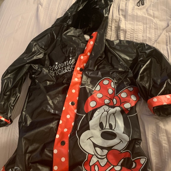 Girls worn Minnie mouse raincoat - Picture 2 of 3
